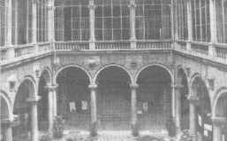 L'atrio di Palazzo Tursi, sede del Comune di Genova